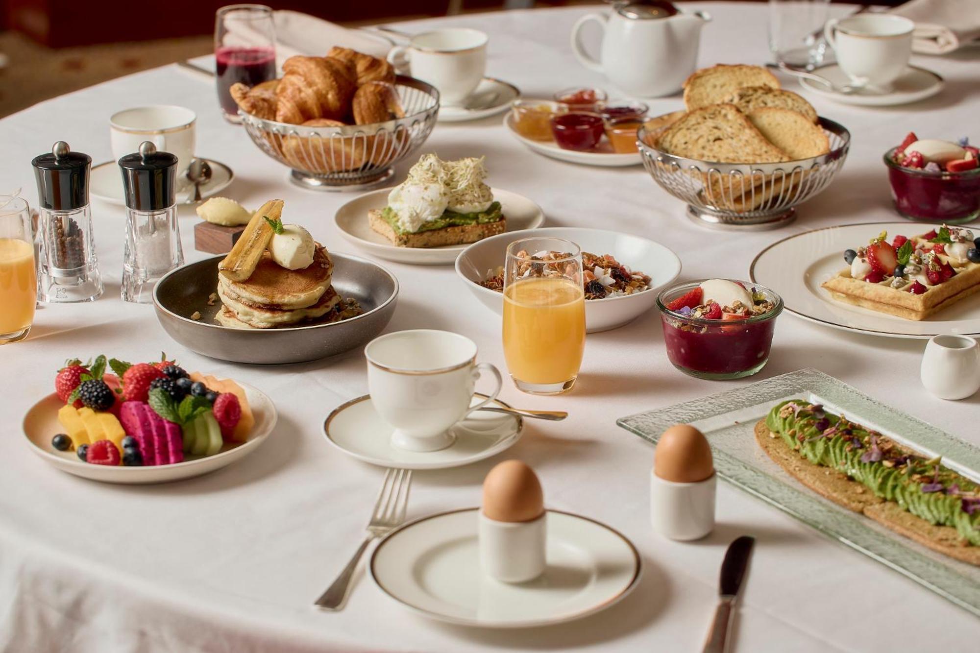 Hotel Park Hyatt Melbourne Esterno foto A breakfast table at the Ritz