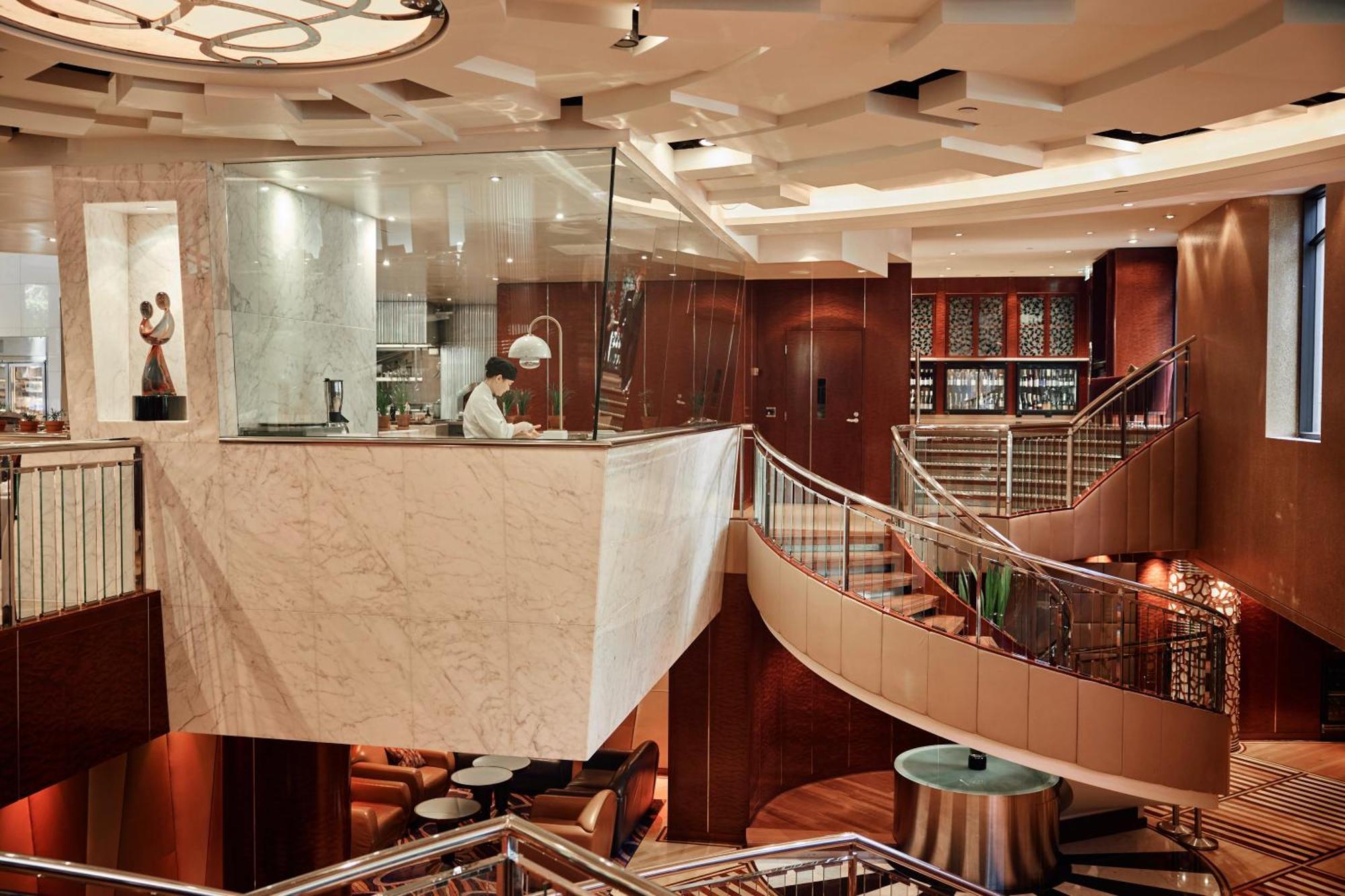 Hotel Park Hyatt Melbourne Esterno foto The open kitchen at the restaurant